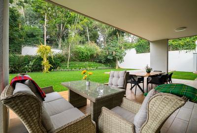 5 Bed Townhouse with En Suite in Karen - 2