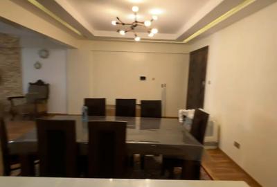 5 Bed House with En Suite at Hurlingham Near Mosque - 2