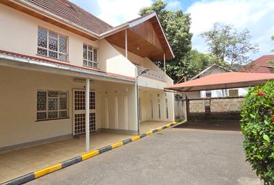 5 Bed Townhouse with En Suite at Kileleshwa Gatundu
