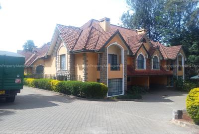 5 Bed Townhouse with En Suite at Lavington Green