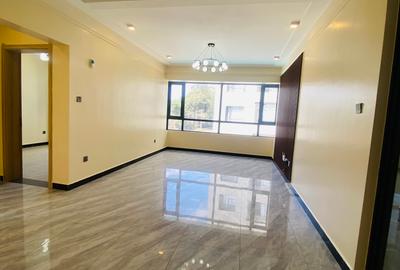 2 Bed Apartment with Swimming Pool at Wood Avenue - 3