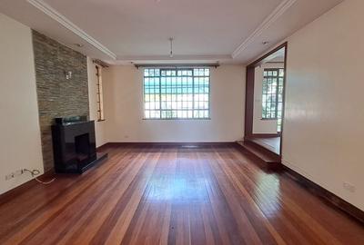 5 Bed Townhouse with En Suite in Lavington