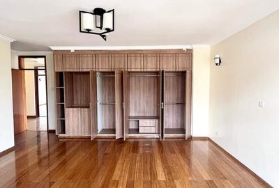4 Bed Townhouse with En Suite at Lavington