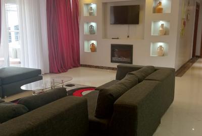 3 Bed Apartment with En Suite in Lavington - 2