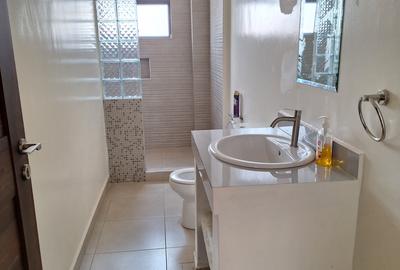 2 Bed Apartment with En Suite in Ruaka