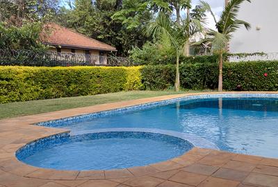 5 Bed Townhouse with En Suite in Westlands Area - 4