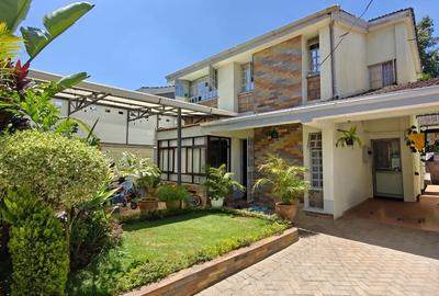 3 Bed House with Staff Quarters in Langata