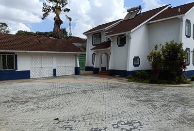 4 Bed House with En Suite at Runda