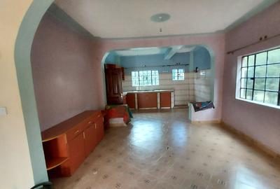 4 Bed House with En Suite at Rangau - 3