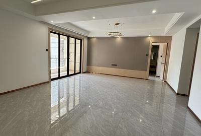 2 Bed Apartment with En Suite at Riverside Drive