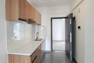1 Bed Apartment with En Suite at Riverside Dr