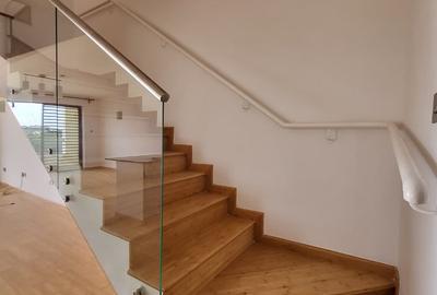 Serviced 2 Bed Apartment with En Suite in Garden Estate - 2