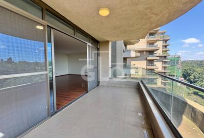 3 Bed Apartment with En Suite in Parklands