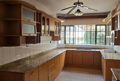 4 Bed Townhouse with En Suite at Kileleshwa - 4