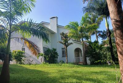 4 Bed Villa with En Suite in Runda - 2