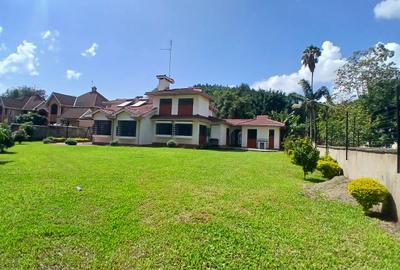 4 Bed House with En Suite at Lavington Green - 3