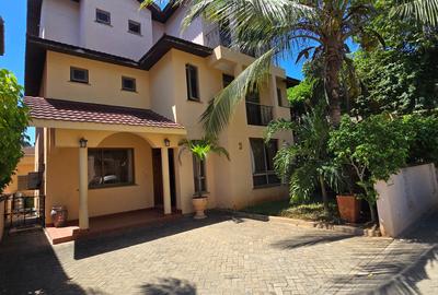 5 Bed Townhouse with En Suite at Nyali