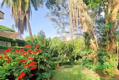 3 Bed House with En Suite at Spring Valley - 4