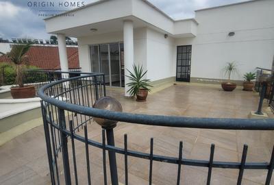 4 Bed Apartment with En Suite at Lavington