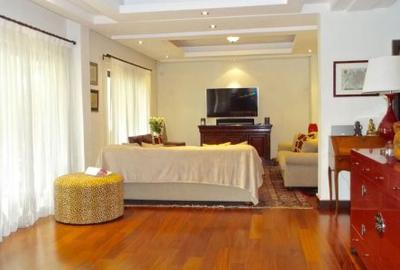 4 Bed Apartment with En Suite at Riverside Drive