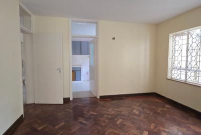5 Bed Townhouse with En Suite at Kileleshwa Gatundu