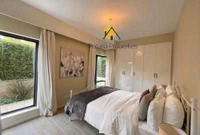 Serviced 2 Bed Apartment with En Suite in Riverside - 2