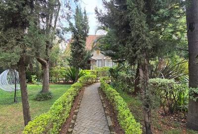 3 Bed Townhouse with En Suite at Thome - 2