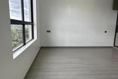 3 Bed Apartment with En Suite in Lavington