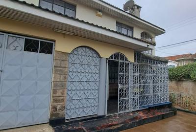 5 Bed House with En Suite in Donholm