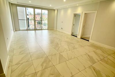 2 Bed Apartment with En Suite in Westlands Area - 4