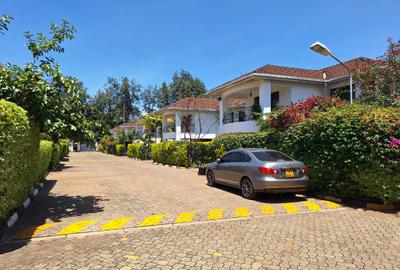 4 Bed Townhouse with En Suite in Westlands Area