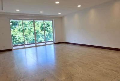 2 Bed Apartment with En Suite at City Drive - 2