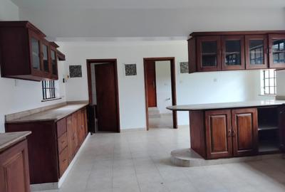 5 Bed Villa with En Suite in Karen - 2