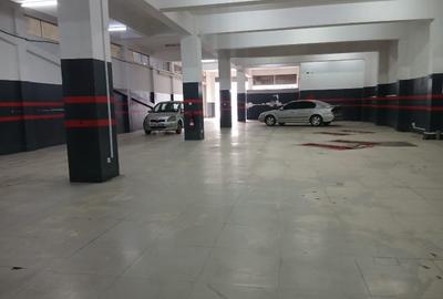 5,500 ft² Warehouse with Backup Generator in Industrial Area - 3