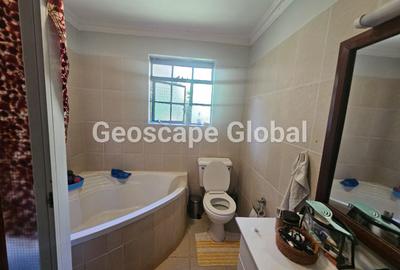 3 Bed House with En Suite in Karen
