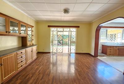 Commercial Property with Parking in Lavington - 3