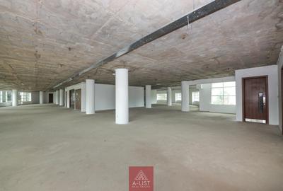 6,162 ft² Commercial Property with Service Charge Included at Westlands Area