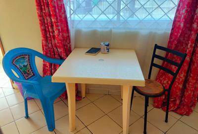 Serviced 1 Bed Apartment with En Suite at Near Posta And Kendas Hotel