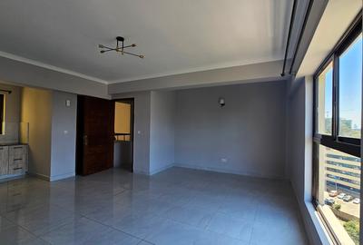 2 Bed Apartment with En Suite at School Lane - 2