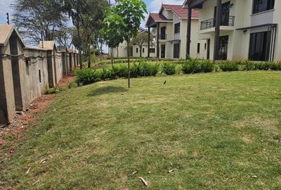 4 Bed Townhouse with En Suite at Mombasa Road - 2