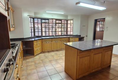 4 Bed House with En Suite in Karen - 4