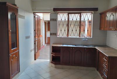 4 Bed Townhouse with En Suite in Lavington