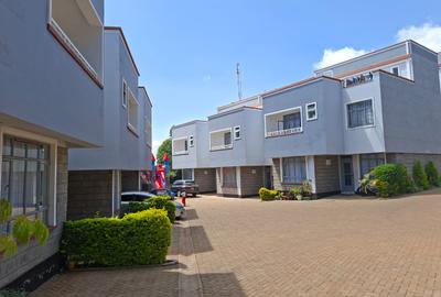 4 Bed Townhouse with En Suite in Kikuyu Town
