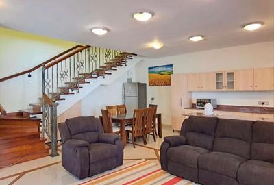 2 Bed House with Swimming Pool in Gigiri - 4