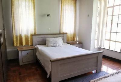 4 Bed Townhouse with En Suite in Rosslyn - 4