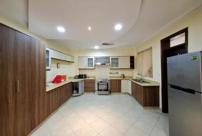 Furnished 3 Bed Apartment with En Suite in Westlands Area - 4