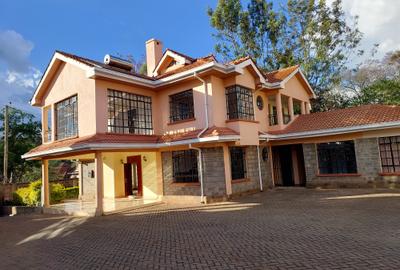 5 Bed Townhouse with En Suite at Convent Drive