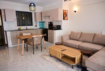 Serviced 1 Bed Apartment with En Suite at School Lane - 2