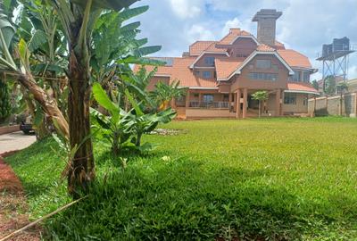 8 Bed Villa with En Suite in Runda