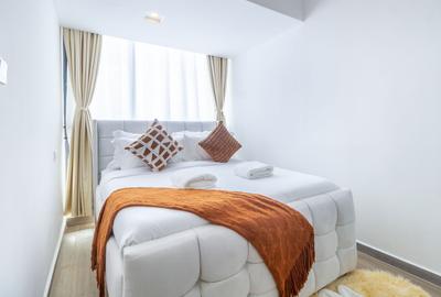 1 Bed Apartment with Gym at Riverside Drive - 3